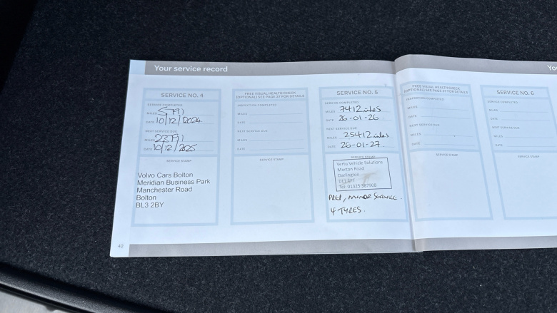 Volvo Xc40 2.0 B4P Inscription Pro 5dr Auto Petrol Estate